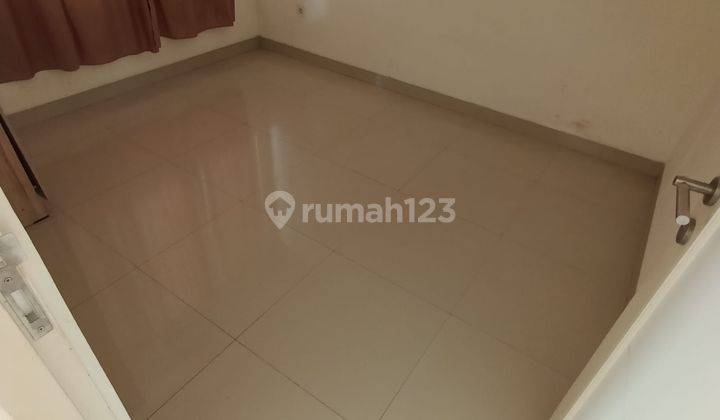 Rumah 2 Lantai Bagus Furnished SHM di Lippo Cikarang, Cikarang 2