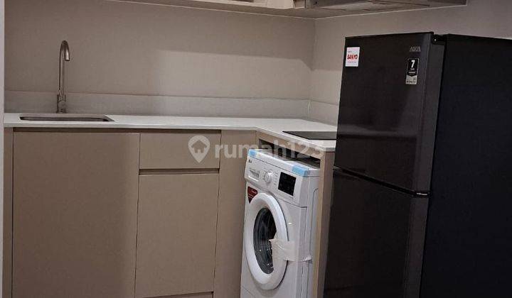 Apartement Menara Jakarta 1 BR Furnished Bagus 2