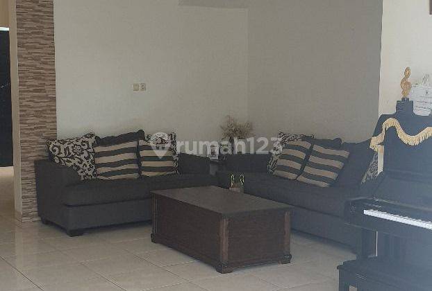 Rumah 2 Lantai Bagus Semi Furnished SHM di Kelapa Gading, Jakarta Utara 2