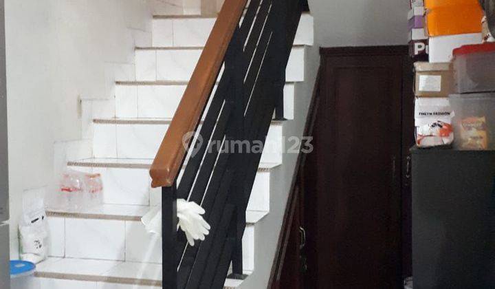 Rumah 2 Lantai Bagus Semi Furnished SHM di Kelapa Gading, Jakarta Utara