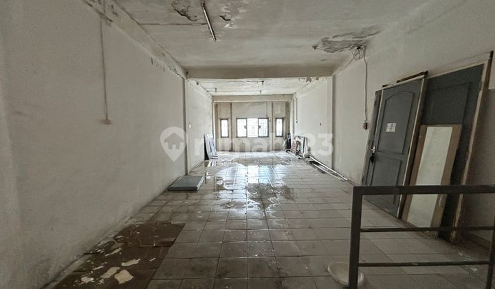 Ruko, 4 Lantai, SHM Lokasi Strategis