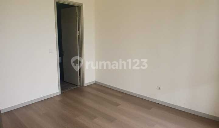 House, 3 Floors, Freehold Title, Brand New, Jakarta Garden City 2