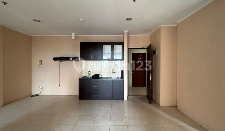 Apartment Casablanca Mansion 3 BR Bagus Semi Furnished