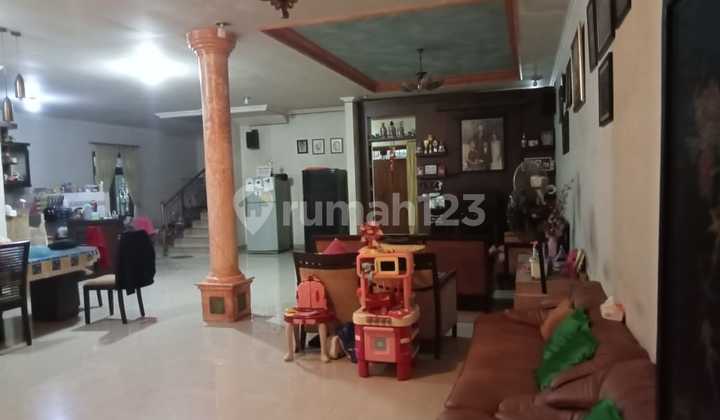 Dijual Cepat Rumah di Duta Garden, Hook, SHM , 5,5m Nego 5