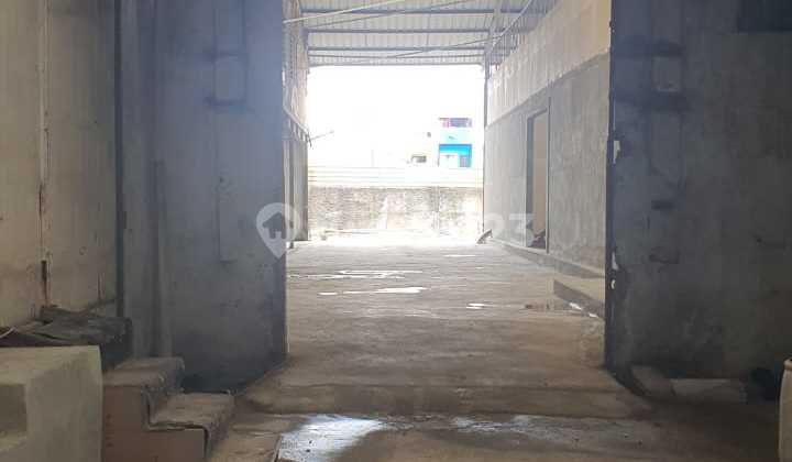 Gudang di Rawa Buaya Cengkareng, 3500m2, Ada Kantor, 800jt thn 3