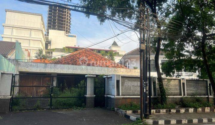 Dijual rumah hitung tanah pinggir jalan menteng golongan C 4