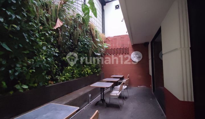 Ruko Komersil Area Senopati Sangat Strategis