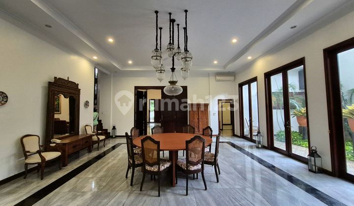 Disewa Rumah Mewah Heritagementeng, Jakarta Pusat 2