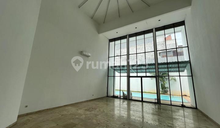 Rumah Siap Huni dengan Harga Menarik di Kemang