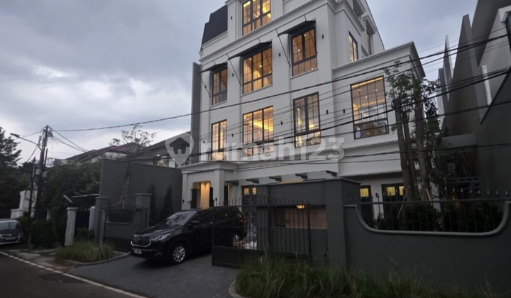 Rumah Siap Huni, Tinggal Bawa Koper Selangkah ke Scbd Rumah Siap Huni, Tinggal Bawa Koper Selangkah ke Scbd