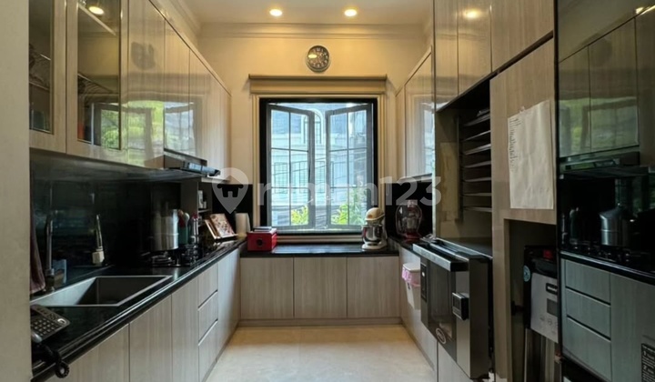 Rumah Exclusive Selangkah ke Senopati dan Sbd Area