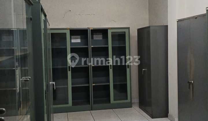 House Ready for Occupancy Suitable for a Silent Office 2