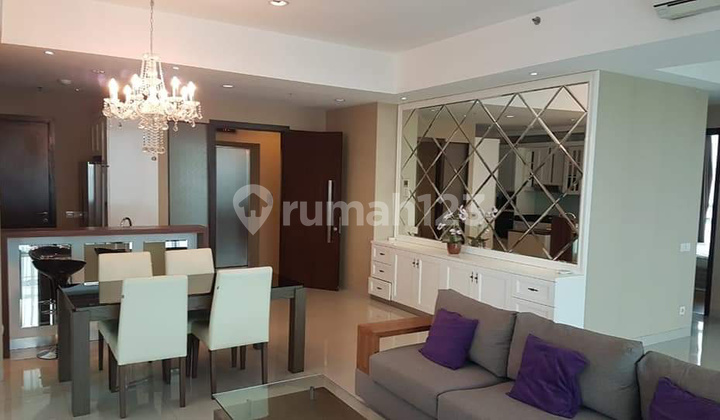 Apartemen Kemang Village  3 Kamar Tidur Furnished