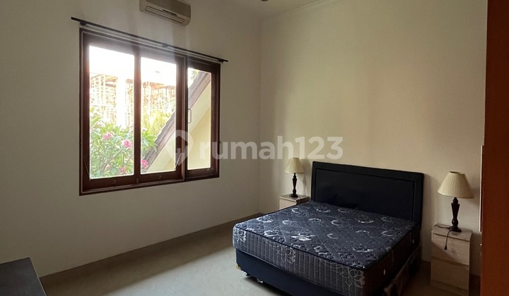 Rent Pejaten Very Spacious Suitable For Expatriates Furnished House in Pejaten 2
