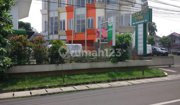 Ruko Ada Rooftop  di Jl Durian , Jagakarsa