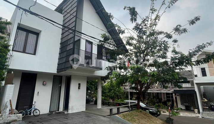 Rumah JAKSEL 3M  Rumah Semi Furnished SHM - Sertifikat Hak Milik