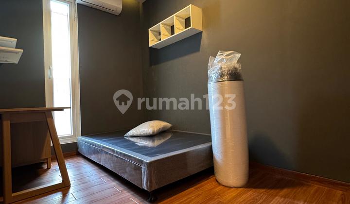 Strategic 4-Bedroom House in Pesanggrahan, South Jakarta, Close to Highway & Mall 2