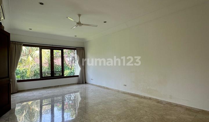 Rumah 2 Lantai Komplek Eksklusif Kemang, Cocok untuk Ekspatriat 2