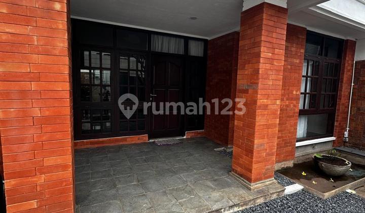 Rumah Modern di Kemang Ada Kolam Renang & Rooftop Bisa Siap Huni  2