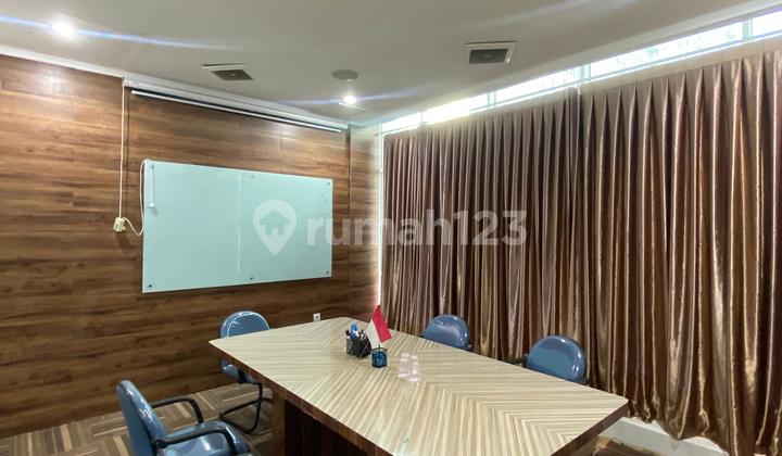 Premium Kensington 6-Storey Ruko SHM Free AC 17 Units With Lift and Solahart on Each Floor