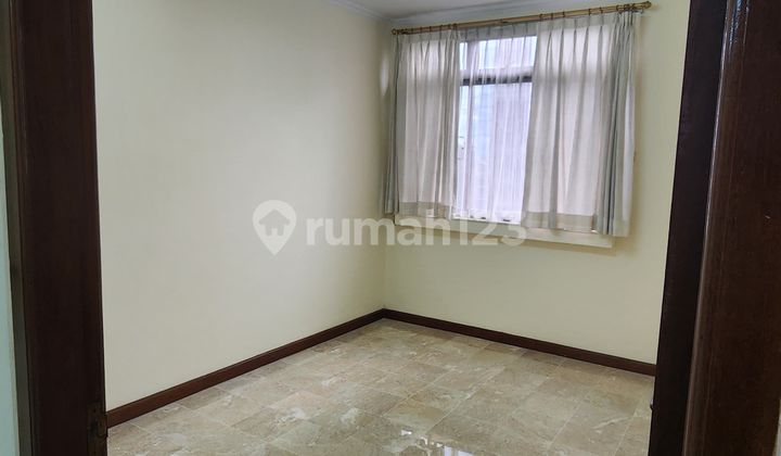 For Rent Emerald Apartment 3 Bedrooms Near MRT For Rent Emerald Apartment 3 Bedrooms Near MRT