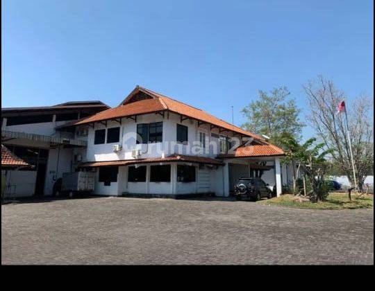 DIJUAL PABRIK/GUDANG
JI. Raya Semarang Demak km9
(jalan besar Raya Pantura)LT : 41,000 m2
LB : 25,000 m2
 Demak
Jarak ke Pelabuhan Tanjung Mas 12km.

 5