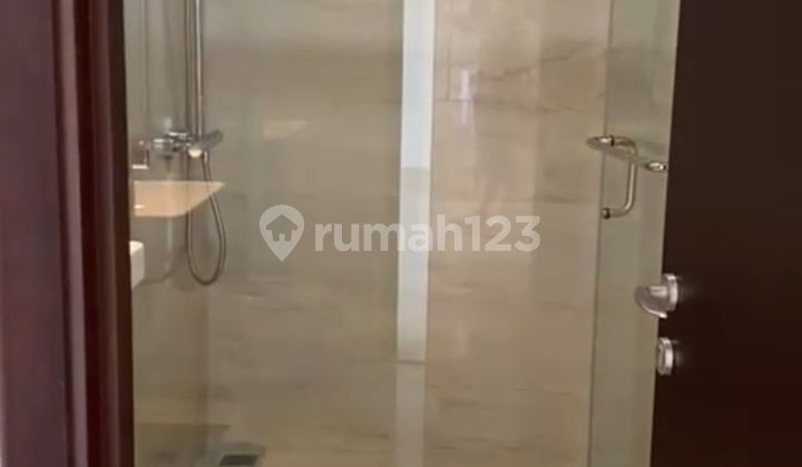 Dijual Apartemen Menteng Park Tower Emerald (paling Depan)luas 112 M2view Monassemi Furnished 2