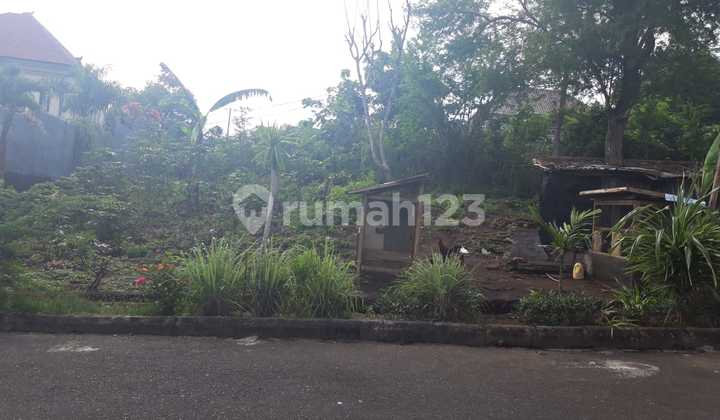 Land in Nusa Dua Bali with an Area of 415 M2 in Mumbul Park Area, Very Strategic Location | Suitable for Building Villas, Guest Houses, Coworking Spaces
