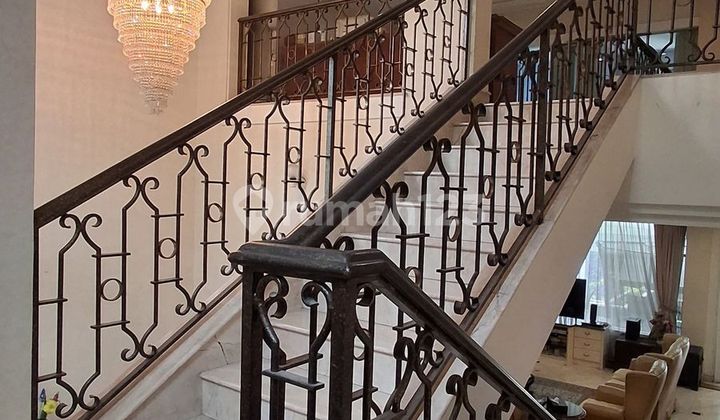 Dijual Rumah Mewah Kawasan Elit Patiunus Kebayoran Baru Jaksel - LT 1.026 M², 2 Lantai + Basement, Swimming Pool