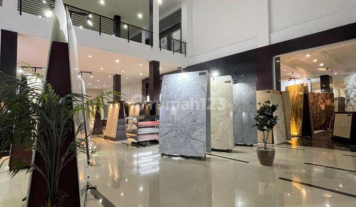 Dijual Gedung 3 Lantai di BSD, Parkir Luas, Lokasi Premium 2000 m2 Bagus SIAP PAKAI 1