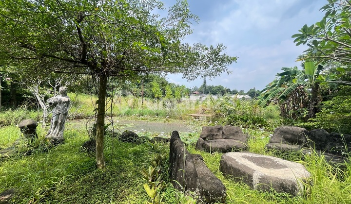 Lahan Luas ±1 Hektar Dengan Danau Buatan & Gazebo Batu Cocok Untuk Villa Dan Kebun Wisata Ada Bangunan Rumah Tinggal Dan Rumah Penjaga