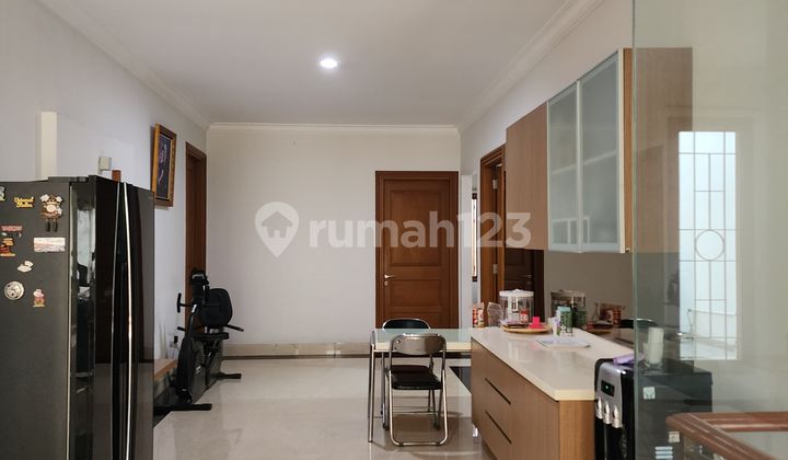 Luxury House Artha Gading Strategic Location Negotiable Until Deal 4 Floors 2