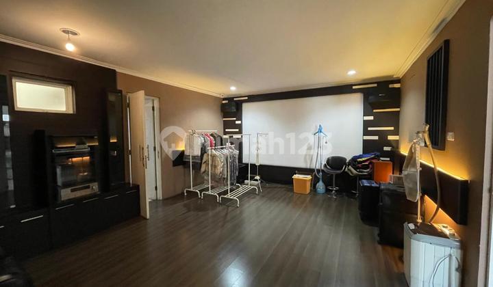 For Sale Rumah Mewah 4 Lantai Villa Artha Gading - LT 294M², LB 900M², Karaoke Room, SHM 2