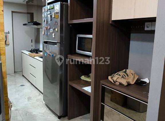 APARTMENT STRATEGIS DI KEMAYORAN GRAND PALACE INCLUDED FURNISHED UK. 68.5 M2 2