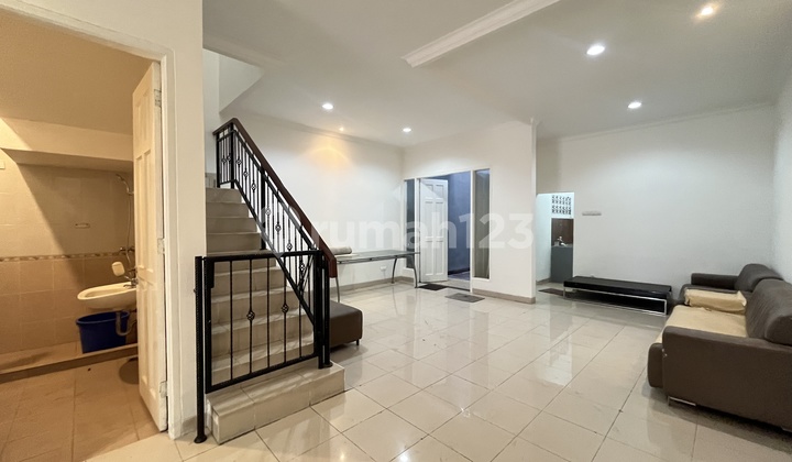 Disewakan Rumah 2 Lantai Gading Bukit Mediterania Residence Kelapa Gading Bagus