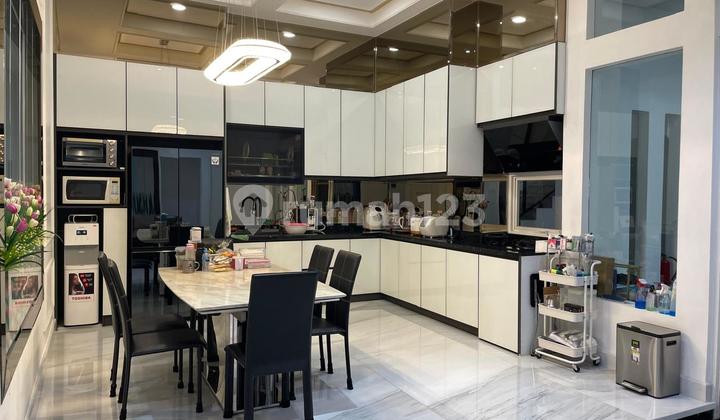 For Sale Luxury 4-Storey Villa Artha Gading - Land Area 294M², Building Area 900M², Karaoke Room, Certificate of Ownership