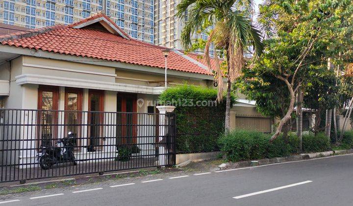 Dijual Rumah di Jalan Salemba, Jakpus
 1