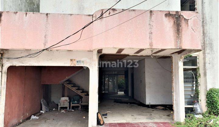 RUMAH TUA KOMPLEK PERMATA ANGKASA KEMAYORAN HITUNG TANAH 1