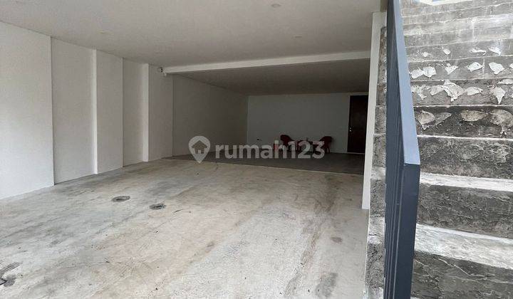 Dijual Rumah 4 lantai di Pulomas Jakarta Timur 
 2