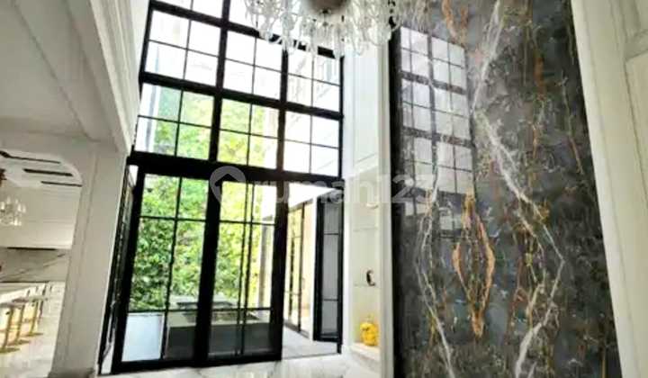 Dijual Rumah Modern Klasik Villa Gading Indah, Kelapa Gading, Brand New 2