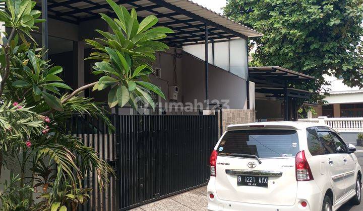 HOT PROSPEK. Rumah 2 Lantai siap huni Taman Buaran Indah 3 2