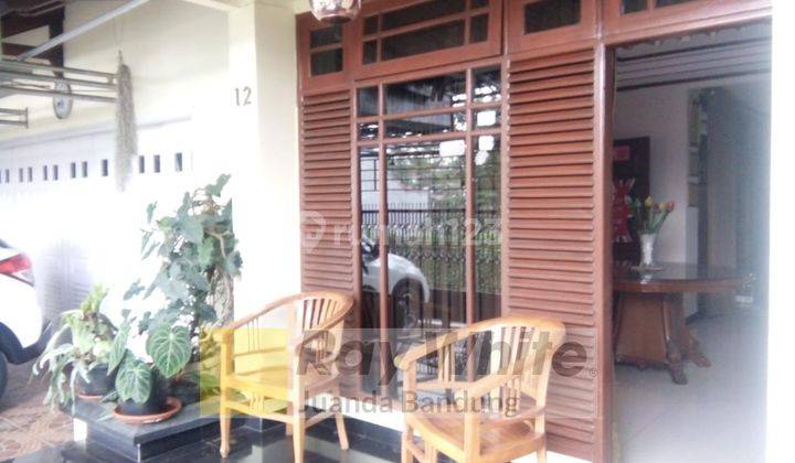 Rumah luas lokasi nyaman di cigadung 1