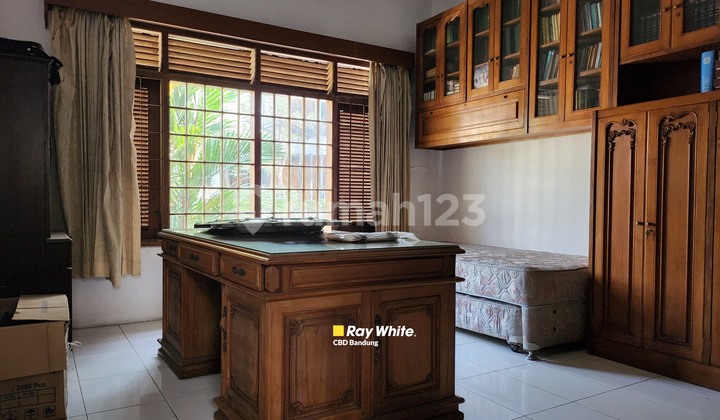 Rumah tropis dalam komplek di Cikutra 3km dari Gedung Sate 2