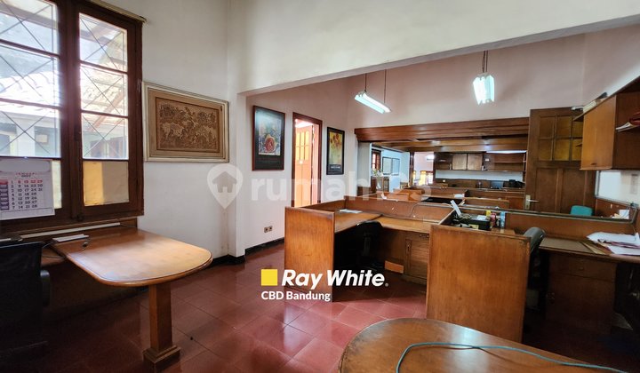 RUMAH BELANDA di Sayap Riau Lokasi Premium, Bandung 2