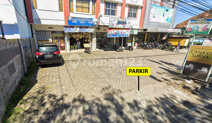 For Sale or Rent 3-Story Shop House by Teuku Umar Street For Sale or Rent 3-Story Shop House by Teuku Umar Street