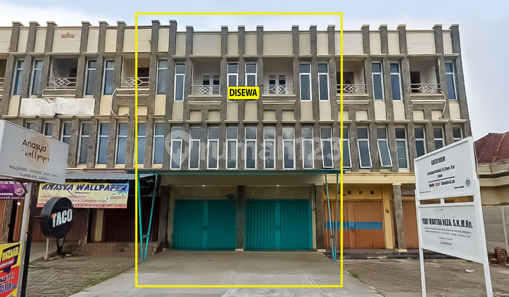 Sewa Ruko 3 Lantai Pinggir Jalan di Way Halim