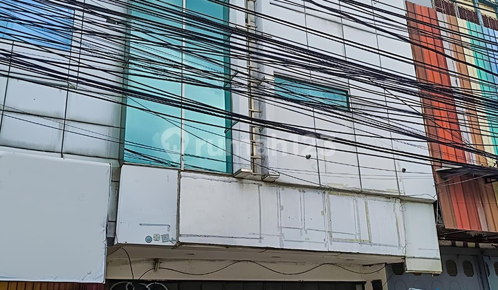 Ruko 3 Lantai Pinggir Jalan Raya di Bawah NJOP 70% Gambir Ruko 3 Lantai Pinggir Jalan Raya di Bawah NJOP 70% Gambir