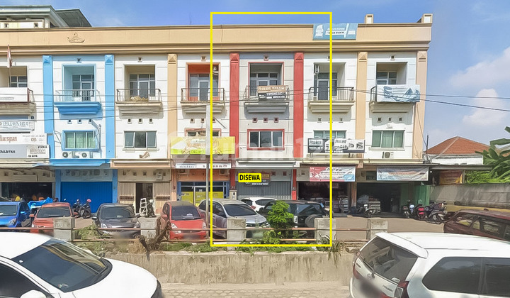 Sewa Ruko 3 Lantai Pinggir Jalan di Way Halim