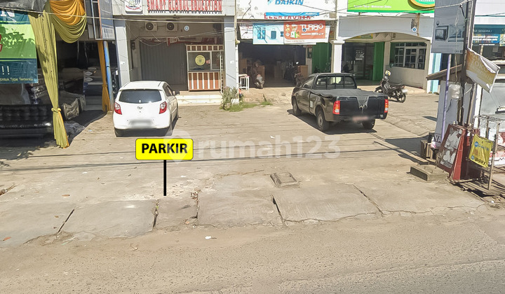 For Sale 2-Story Shop House by the Roadside in Way Halim 2