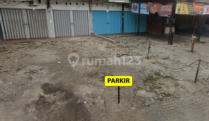 3-Story Shop House for Rent by the Roadside in Way Halim 2